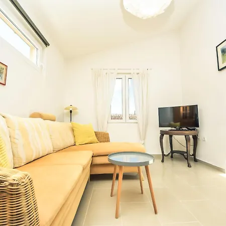 Apartamento Daniela By Interhome *